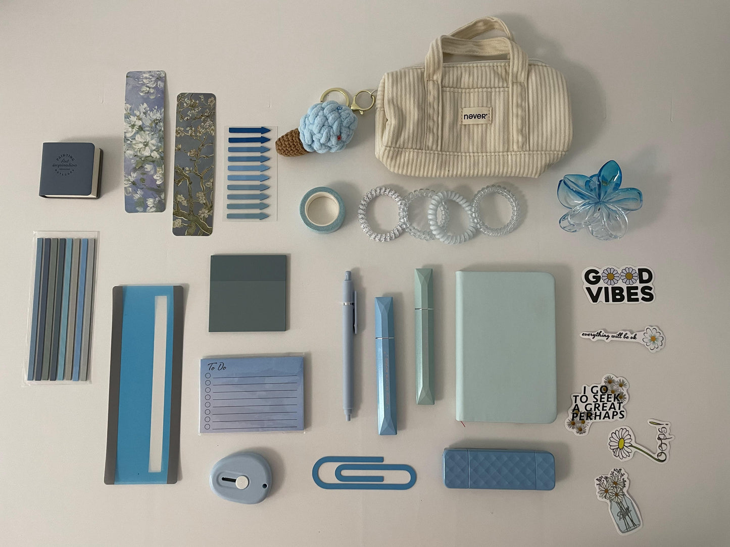 Creamy Summer Bookish Deluxe